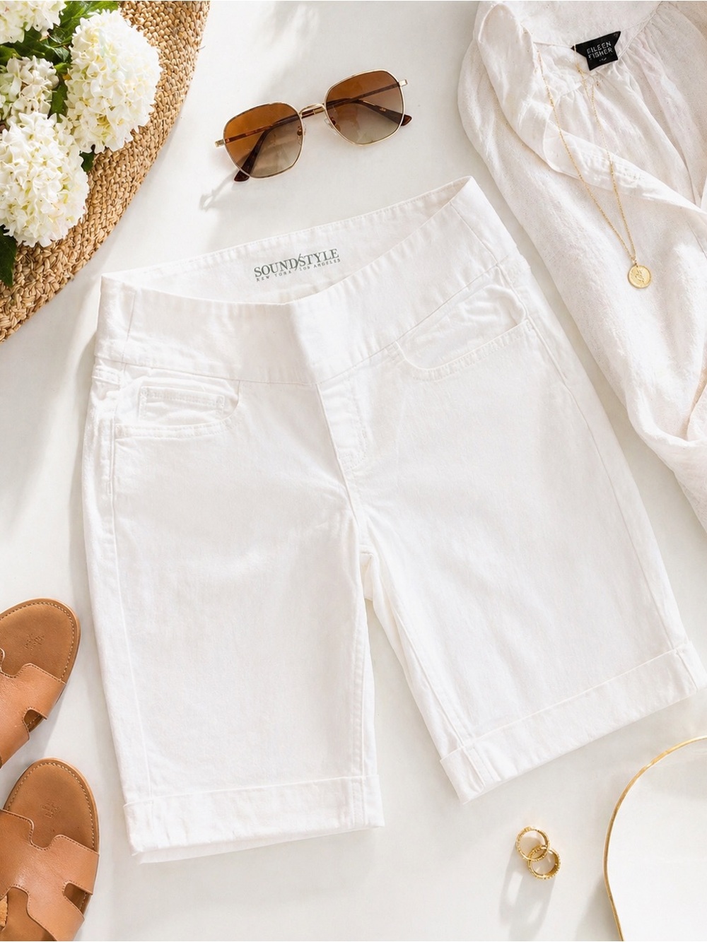 White Bermuda Shorts Women Small Stretch Mid Rise Summer Classic Clean Fit